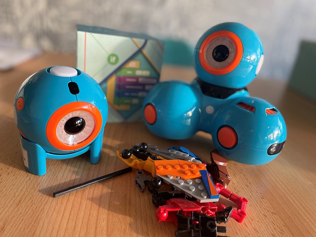 Coding meets LEGO - Programmieren und Bauen mit Dash und Dot